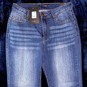 Dark wash skinny jeans